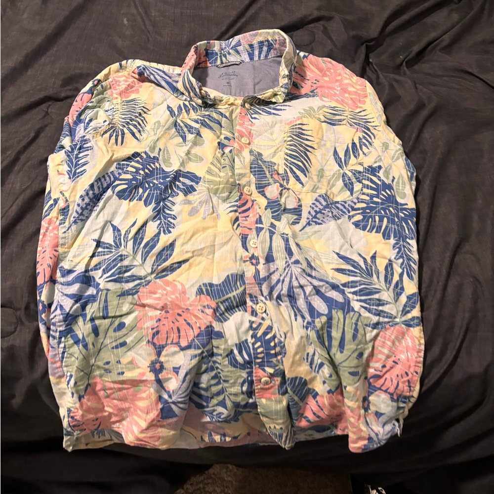 Izod Hawaiian style shirt